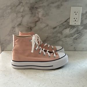 COPY - Converse Chuck Taylor Hi Platform - Women's